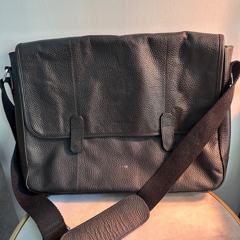Cole Haan Men’s Black Leather Laptop\Messenger Bag with Adjustable Strap